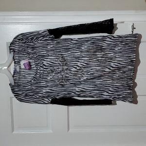 Black and white shirt, black lace sleeves